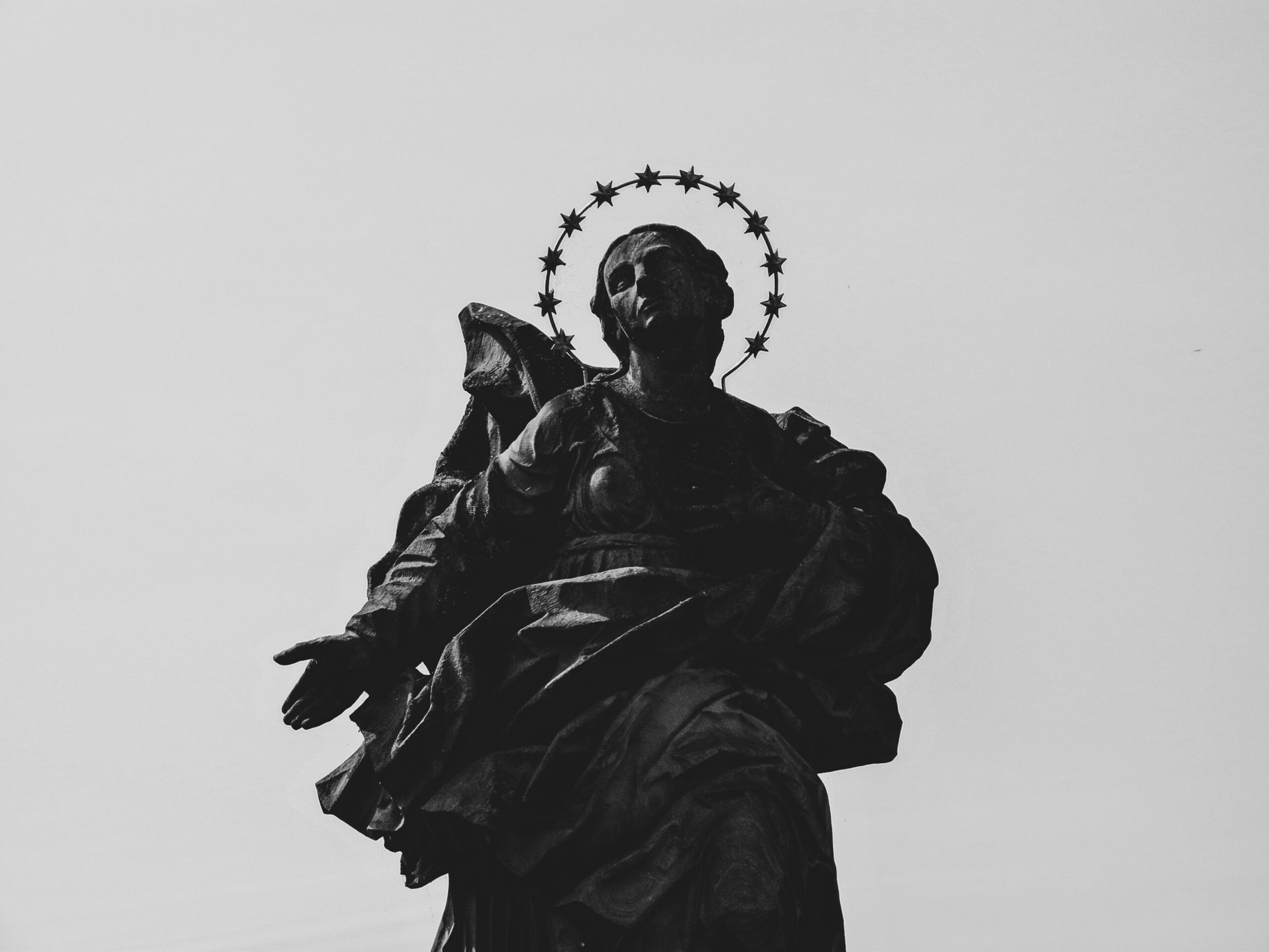 Novena a Santo Expedito: Encontre Paz e Respostas Espirituais