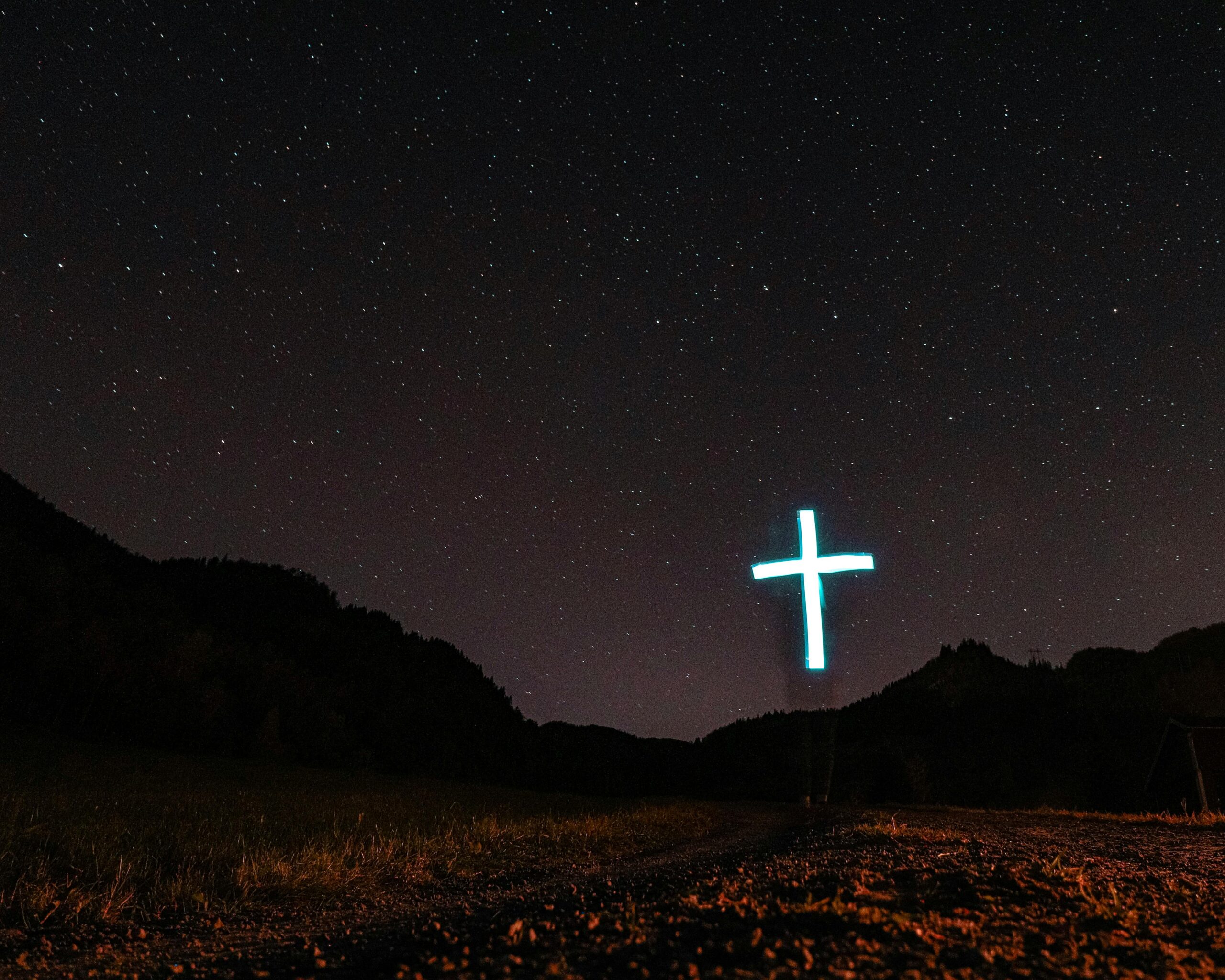 Nossa Senhora do Carmo: Acolhimento e Paz na Jornada Espiritual