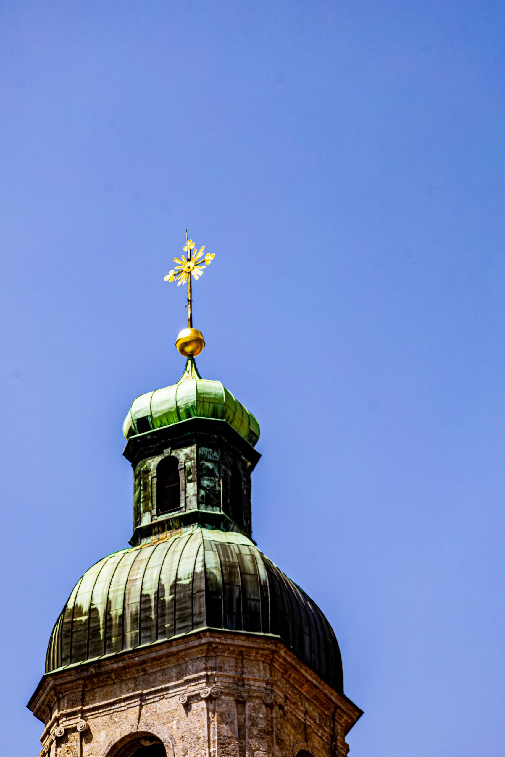 O que significa sonhar com igreja: Reflexões e significados espirituais