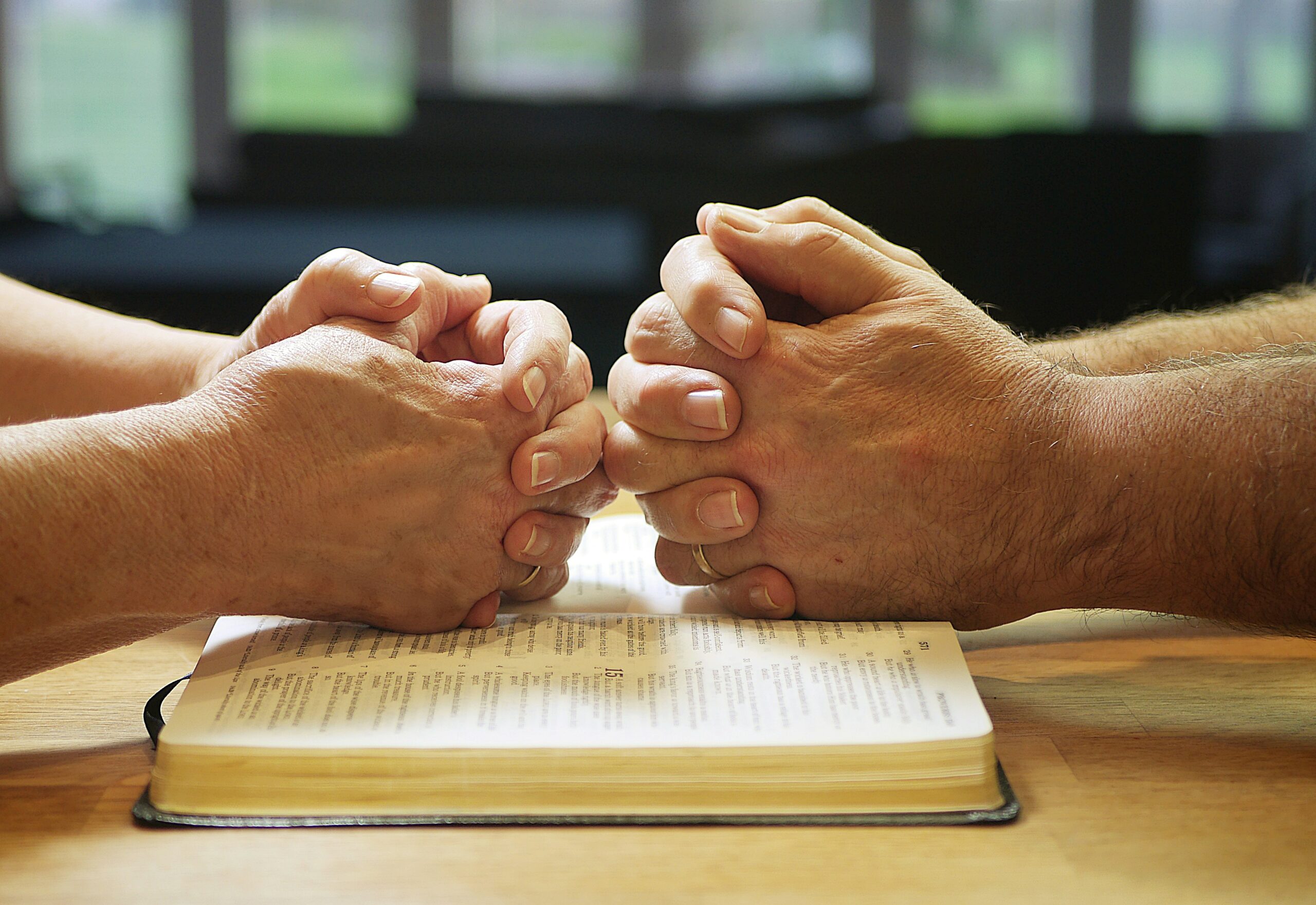 Como Rezar a Liturgia das Horas: Guia Inspirador para Sua Jornada Espiritual