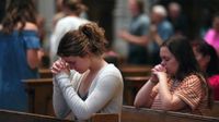 Mais pessoas veem a crescente influência da religião na vida americana.